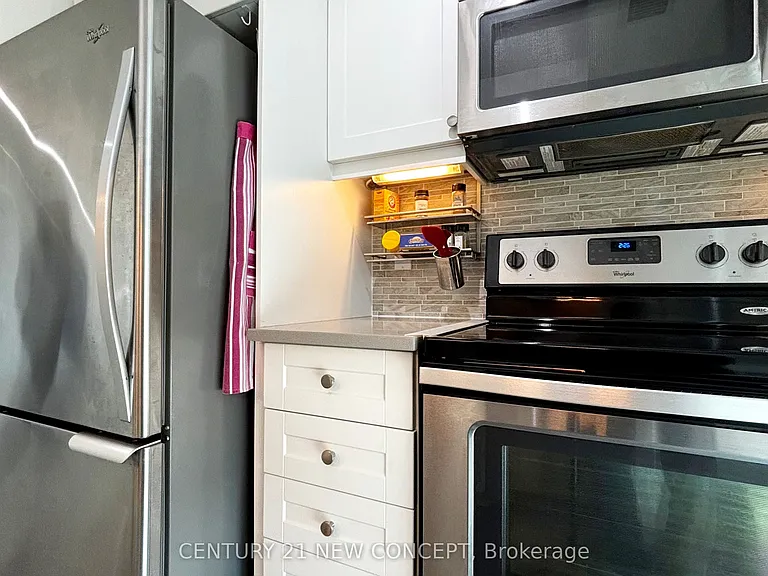 25 Lower Simcoe St #808 — Photo 20