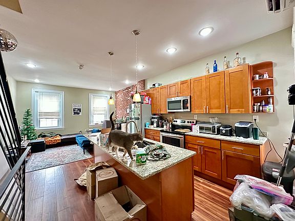 4th image of 1818 N Willington St Floor 2