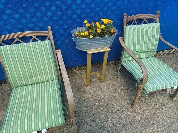 5th image of 49 Russell Street