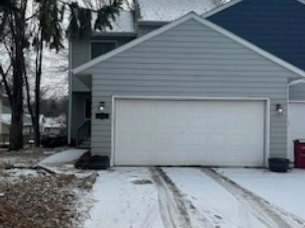 3111 E Bragstad Dr, Sioux Falls, SD 57103