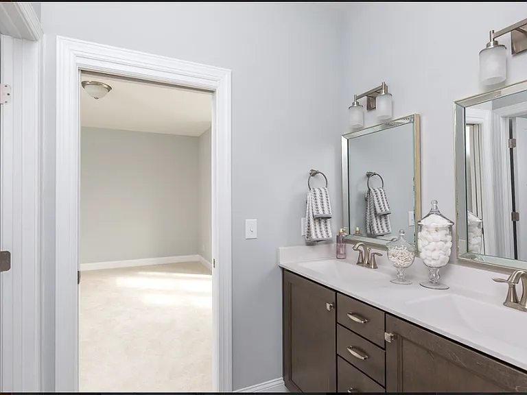 625 Connington Way — Photo 12
