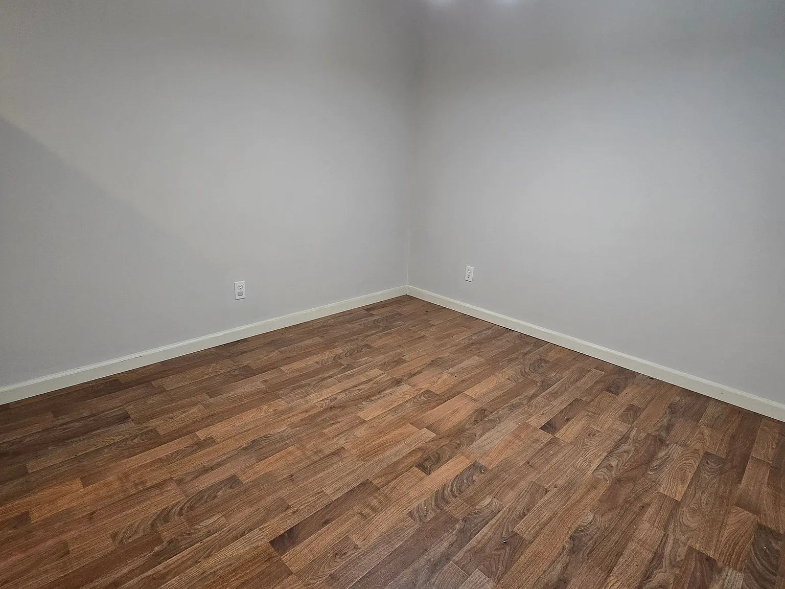 2 bed, 946 sqft, $975 — Photo 3