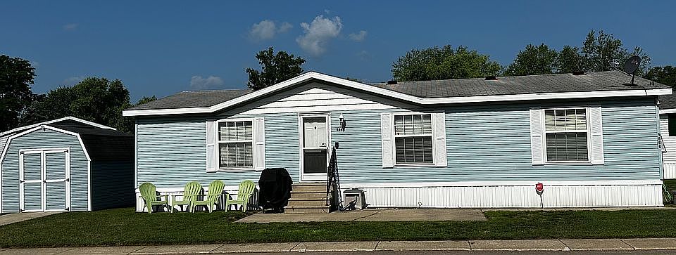 1st image of 5666 Banyan St #253