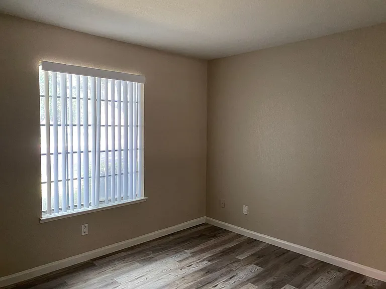 3905 Dale Rd #B — Photo 11