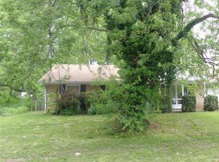 1435 Vicksburg Dr, Belleville, IL