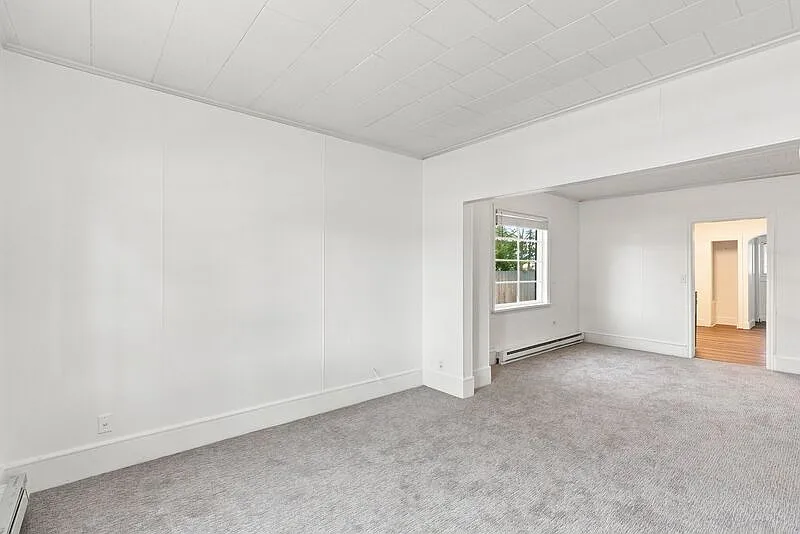 2 bed, 1.0 bath, $1,650 — Photo 4