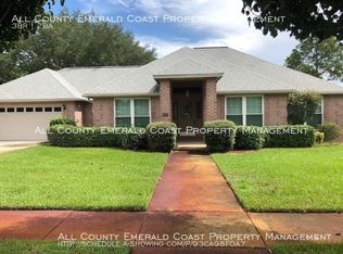 2064 Pritchard Point Dr, Navarre, FL 32566