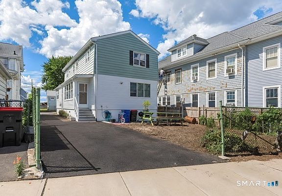 2nd image of 23 Allview Avenue