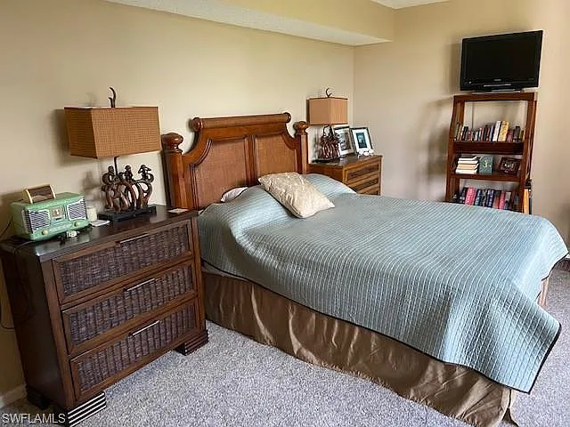 2305 Gulf Shore Blvd N #313 — Photo 22