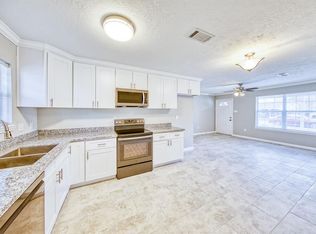 7319 Calais Rd, Houston, TX 77033