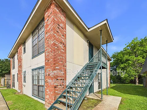 110C Country Ln Photo 1