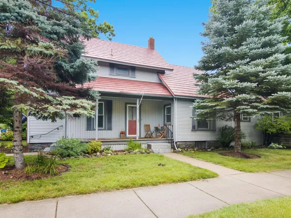 202 E 9th St, Traverse City, MI 49684