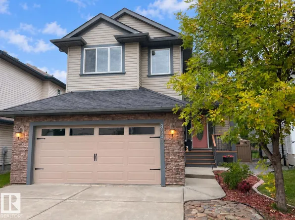 8431 Sloane Cres NW, Edmonton, AB T6R 0L3