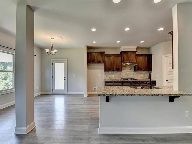 235 Bella Dr — Photo 28