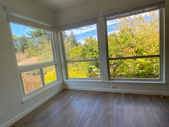 3rd image of 909 E Blithedale Ave #909