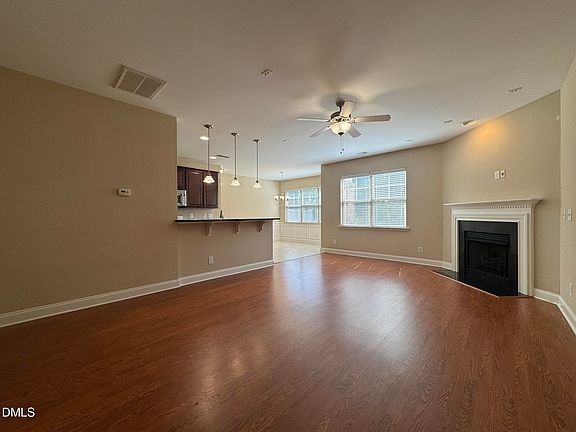 4th image of 456 Manchester Park Ln