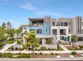 120 Epic, Irvine, CA