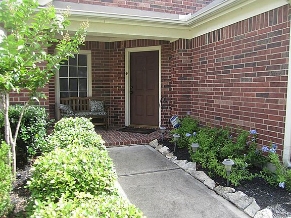 2nd image of 1418 Rogers Lake Ln