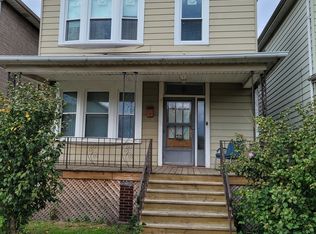 8406 S Brandon Ave, Chicago, IL 60617