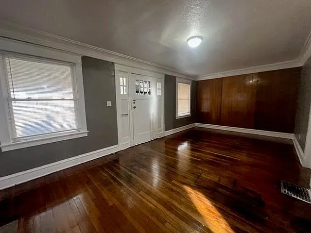 3911 Benton Blvd — Photo 3