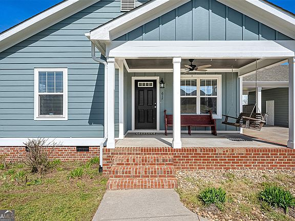 4th image of 617 Ridgeview Ln