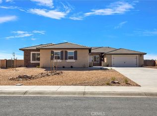 17182 Ta Wan Ka Rd, Apple Valley, CA 92307