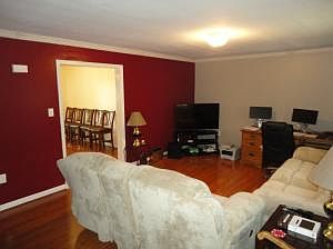 5th image of 176 Parkview Dr