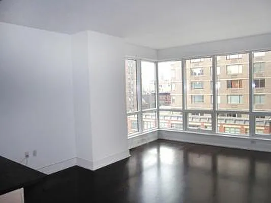 Rented by Corcoran | media 23