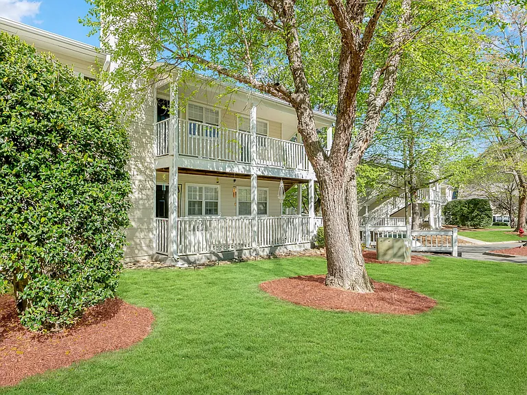The Cove Apartment Homes — Photo 14