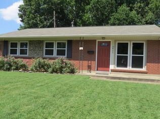 3411 Terrier Ln, Louisville, KY 40218