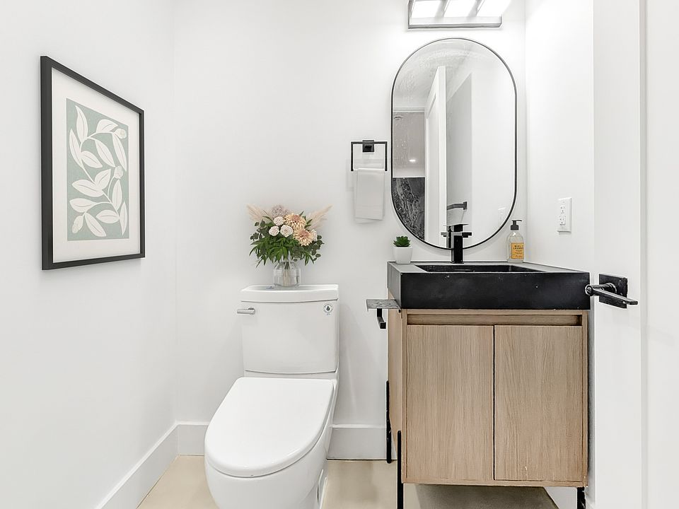 1st image of 351 Melrose St #1C