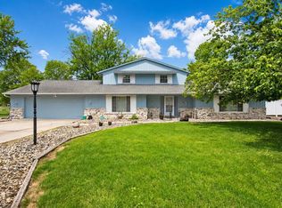 5218 Tomahawk Trl, Fort Wayne, IN 46804