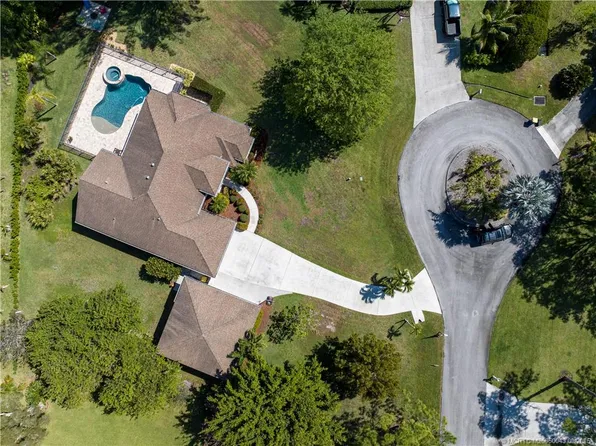 1945 SE Emerald Ct, Stuart, FL 34997