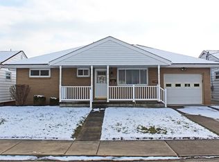 489 Louella Ave, Chester, WV 26034