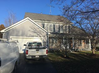 965 Stockbridge Pl, Elgin, IL 60120