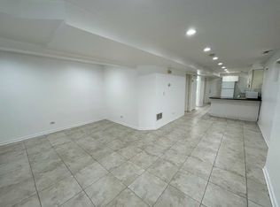 925 S Carpenter St #G, Chicago, IL 60607