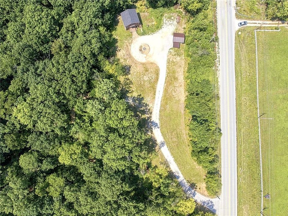 1st image of 821 W 92nd Hwy