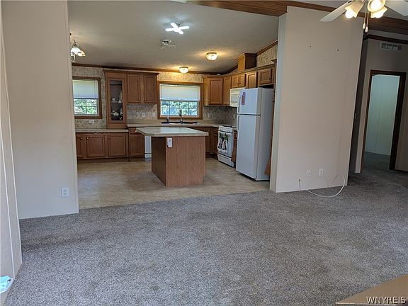 2nd image of 325 Circle Ct
