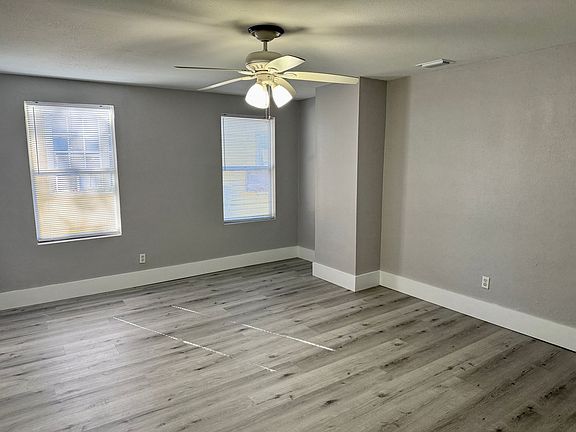 3rd image of 2903 N 9th St APT A