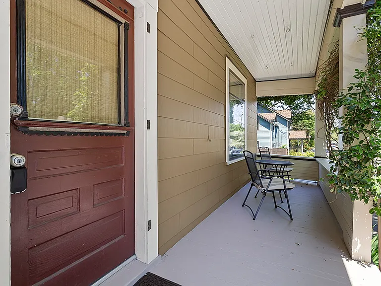 3533 NE Grand Ave #1 — Photo 3