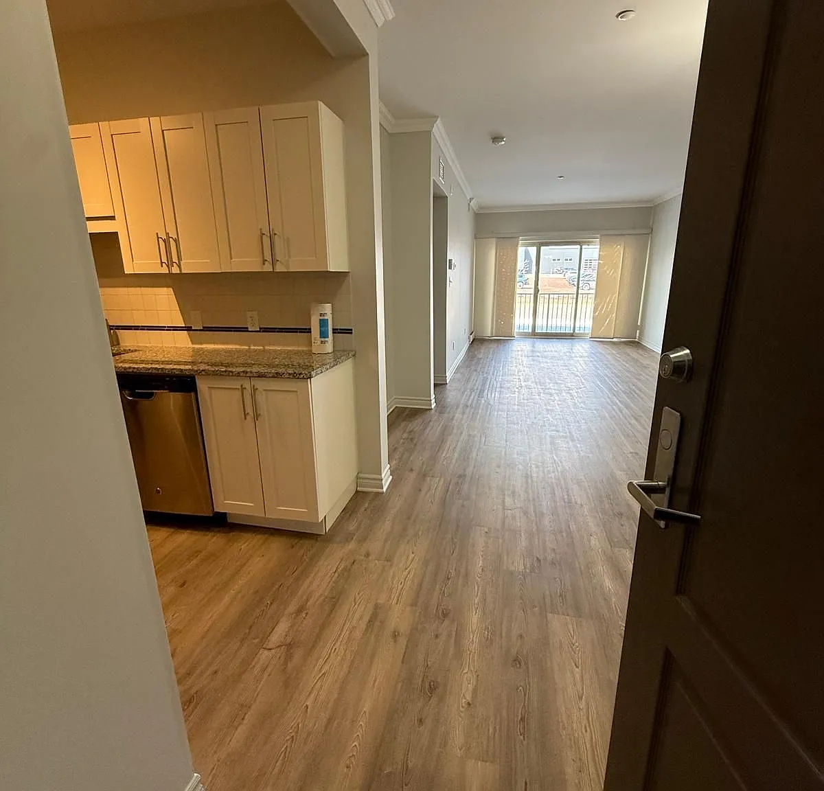 190 Carson Dr — Photo 2