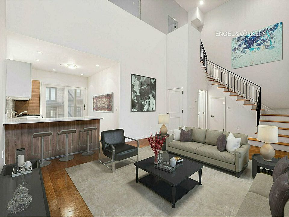 1st image of 32 E 10th St #1
