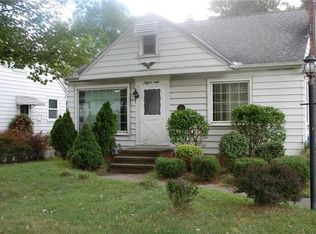 5212 Snow Rd, Parma, OH 44134