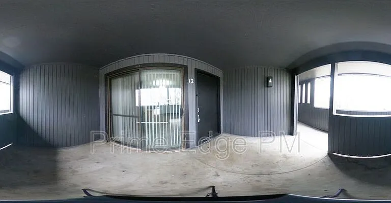 1121 N 28th St #12 — Photo 2