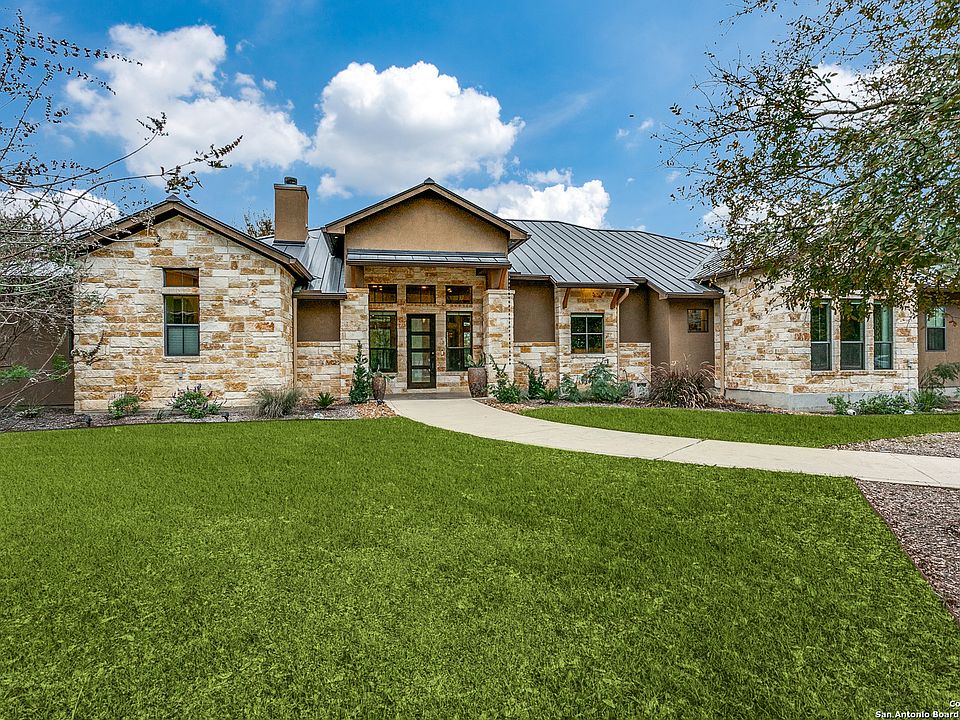 1st image of 791 Cambridge Dr