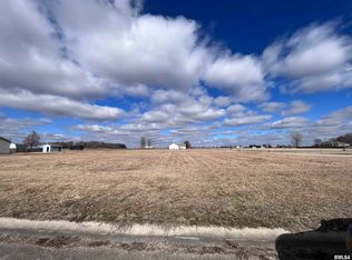 Blue Stem Dr, Elkhart, IL 62634