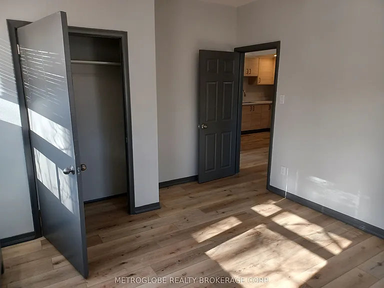 191 Lakeshore Rd E #11 — Photo 5