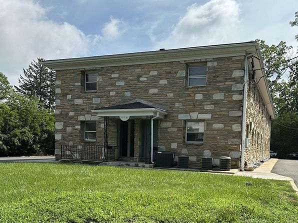 564 Grand Ave APT 5