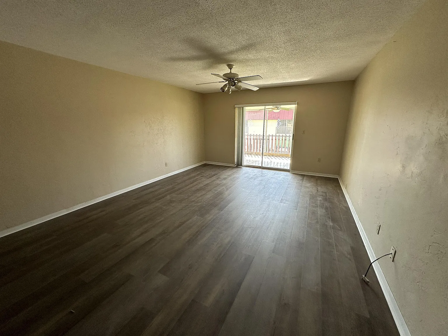198 Joel Blvd #8 - 8 — Photo 3