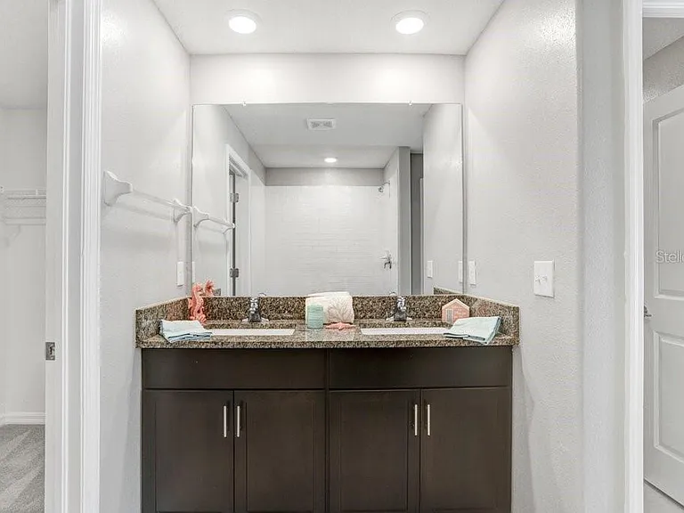 3160 Oyster Cove St — Photo 28